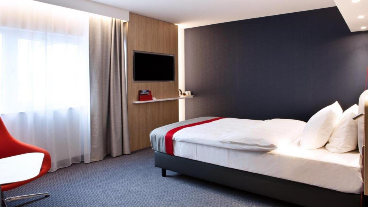 Holiday Inn Express Bochum By Ihg Exterior photo