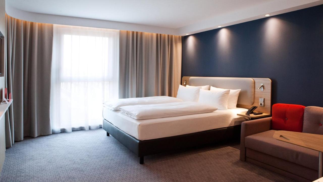 Holiday Inn Express Bochum By Ihg Exterior photo