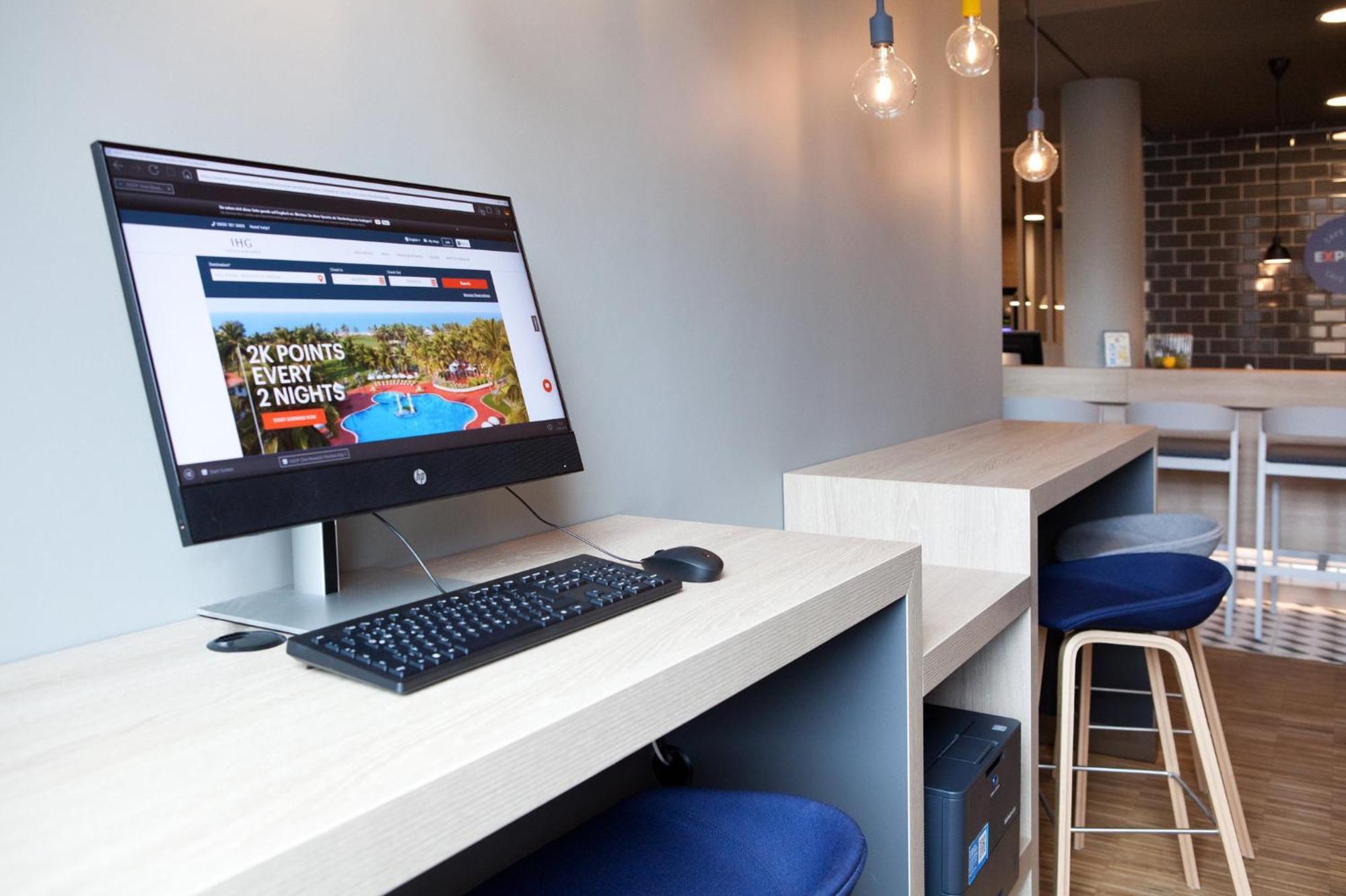 Holiday Inn Express Bochum By Ihg Exterior photo