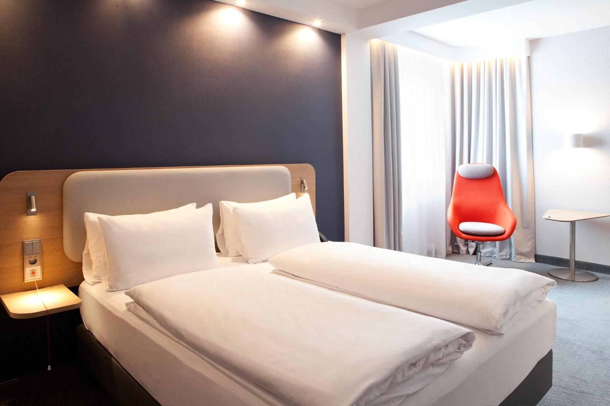Holiday Inn Express Bochum By Ihg Exterior photo