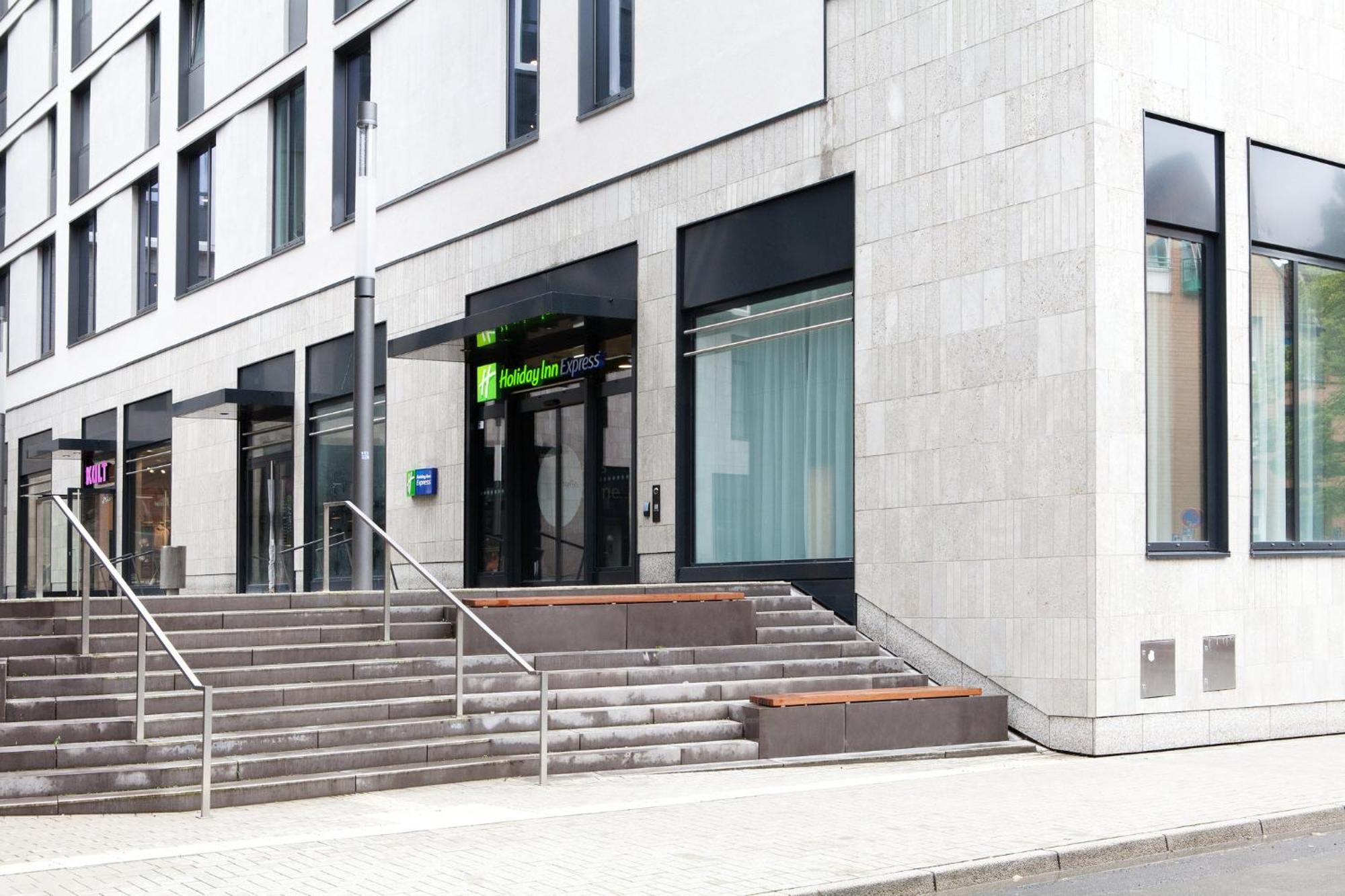 Holiday Inn Express Bochum By Ihg Exterior photo