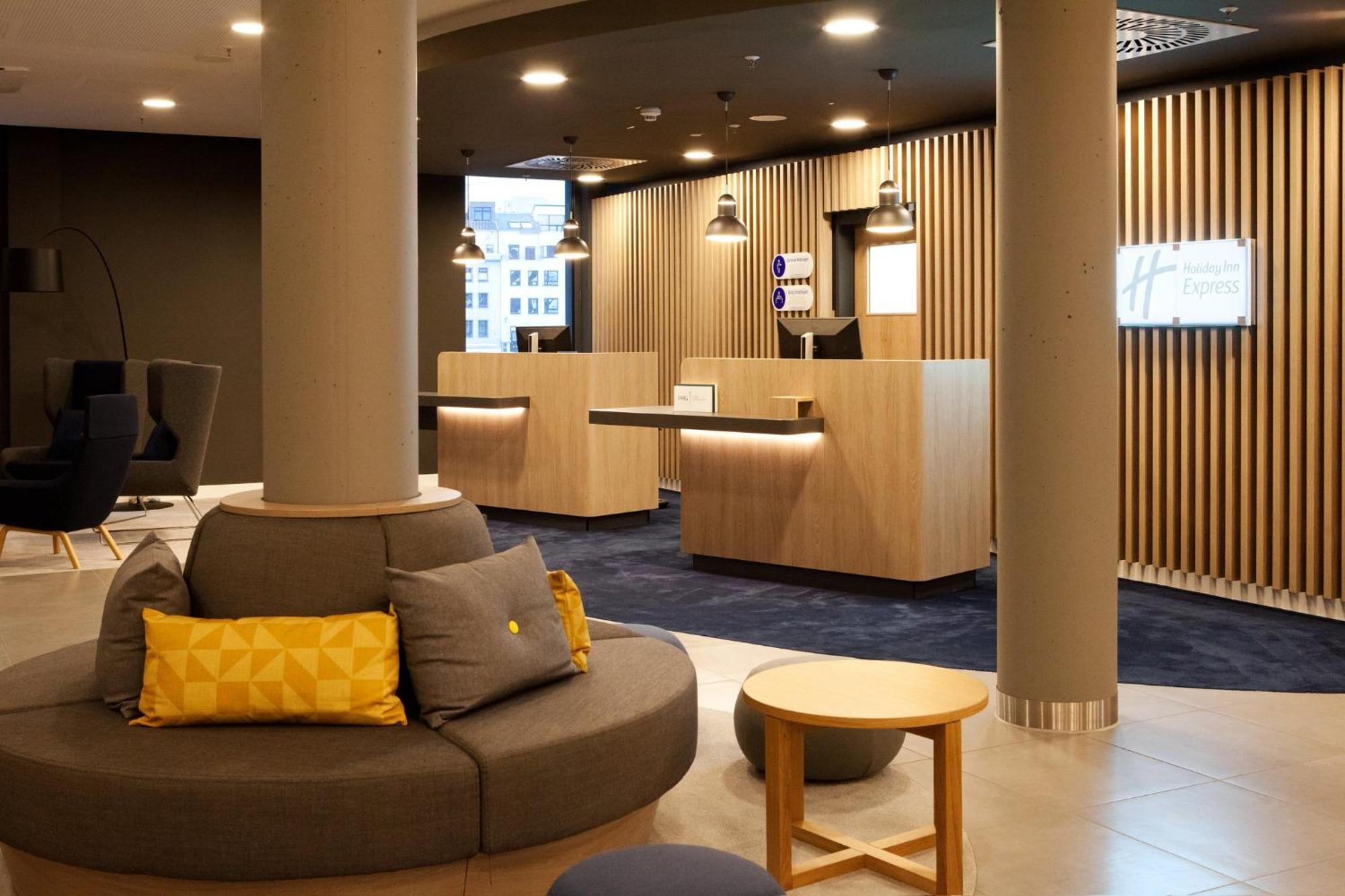 Holiday Inn Express Bochum By Ihg Exterior photo